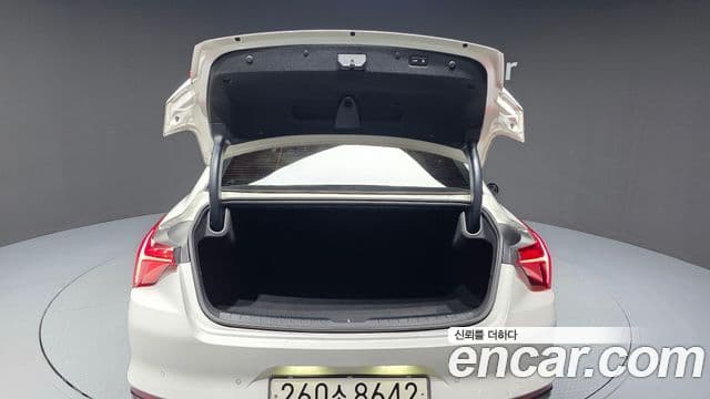 Kia K8 2022 — Şəkil 20/20
