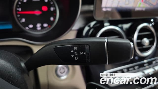 Mercedes-Benz C-Class 2020 — ფოტო 9/20