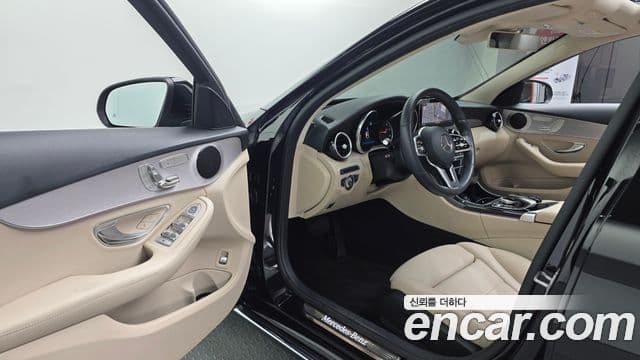 Mercedes-Benz C-Class 2020 — ფოტო 10/20