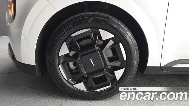 Kia Carnival 2024 — фото 5 из 20