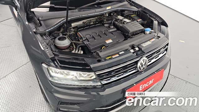Volkswagen Tiguan 2020 — ფოტო 3/20
