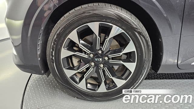 Kia Carnival 2020 — ფოტო 5/20