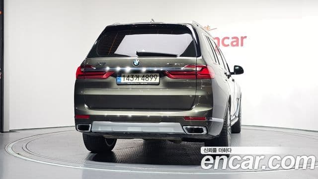 BMW X7 2021 — ფოტო 4/20