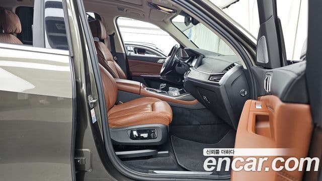 BMW X7 2021 — фото 11 из 20