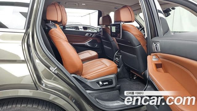 BMW X7 2021 — ფოტო 12/20