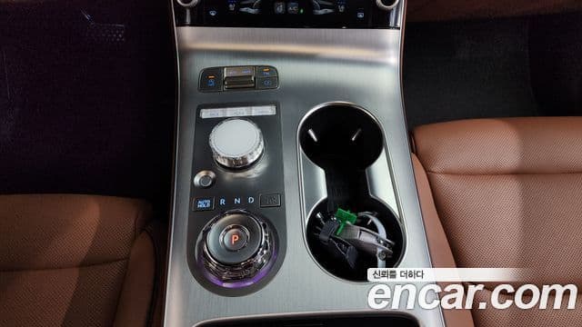 Genesis GV70 2025 — фото 9 из 20