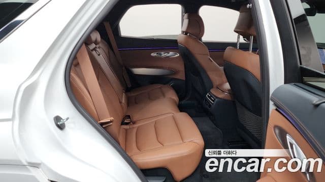 Genesis GV70 2025 — фото 11 из 20