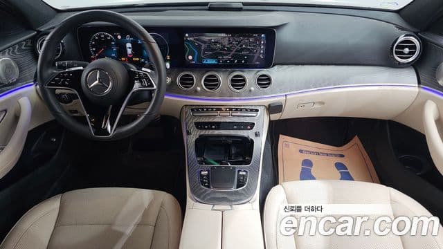 Mercedes-Benz E-Class 2023 — Фото 7/20
