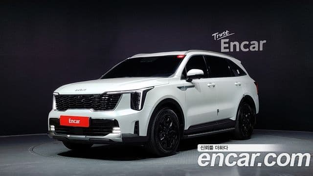 Kia Sorento 2025 — Фото 1/20