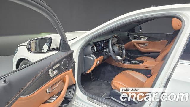 Mercedes-Benz E-Class 2021 — Şəkil 10/20