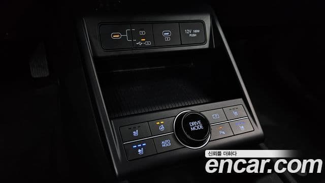 Hyundai Kona 2023 — Фото 16/20