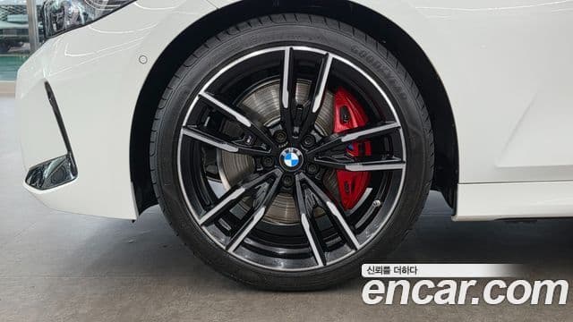 BMW 3 Series 2025 — фото 4 из 19
