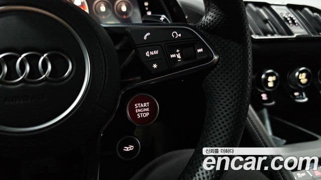 Audi R8 2021 — ფოტო 15/20