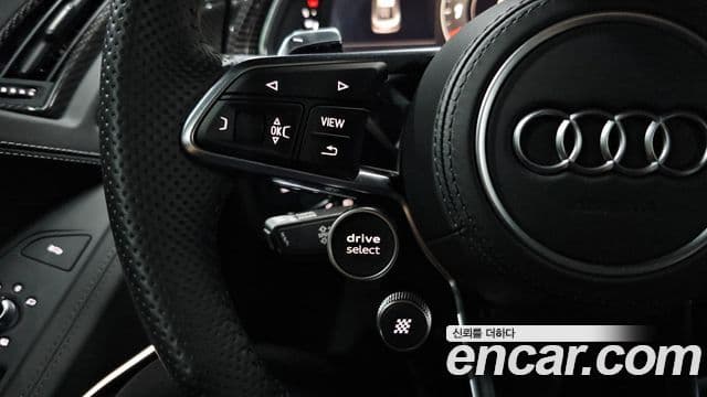 Audi R8 2021 — ფოტო 16/20