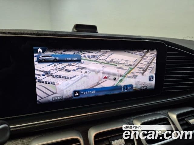 Mercedes-Benz GLS-Class 2024 — Фото 11/20