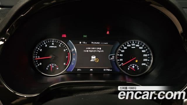 Kia Seltos 2021 — ფოტო 8/20