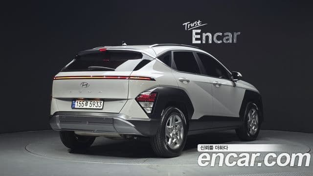 Hyundai Kona 2023 — ფოტო 2/20