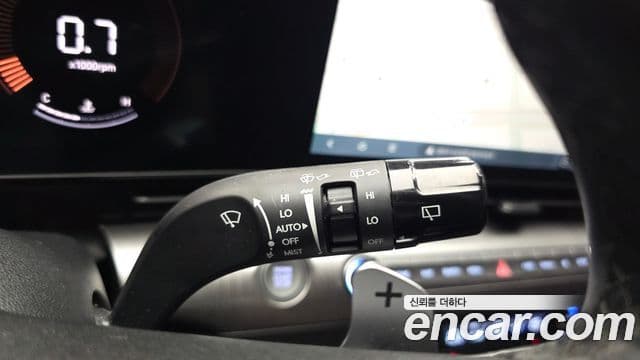 Hyundai Kona 2023 — ფოტო 17/20