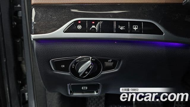 Mercedes-Benz S-Class 2020 — ფოტო 14/20