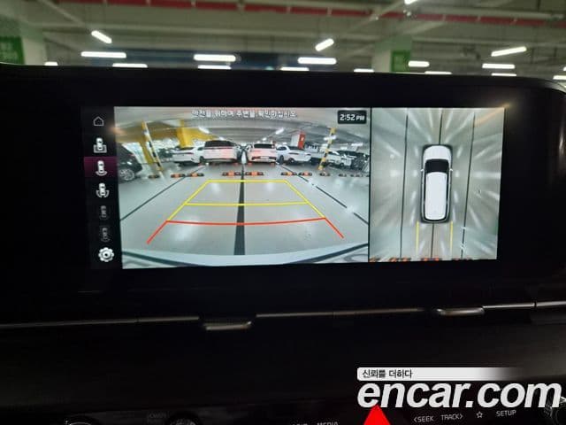 Kia Carnival 2022 — фото 7 из 20