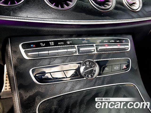 Mercedes-Benz E-Class 2018 — Şəkil 12/20