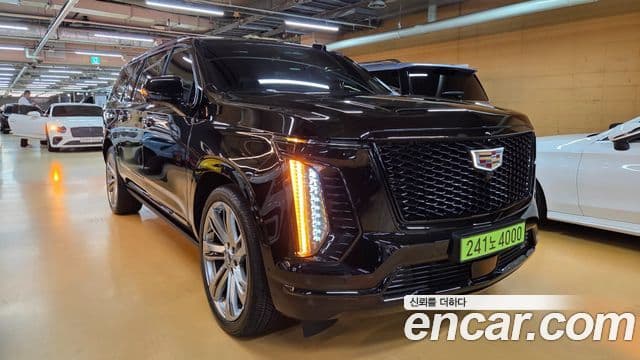 Cadillac Escalade 2025 — ფოტო 1/20