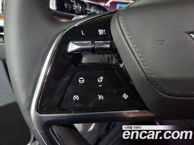 Cadillac Escalade 2025 — фото 17 из 20