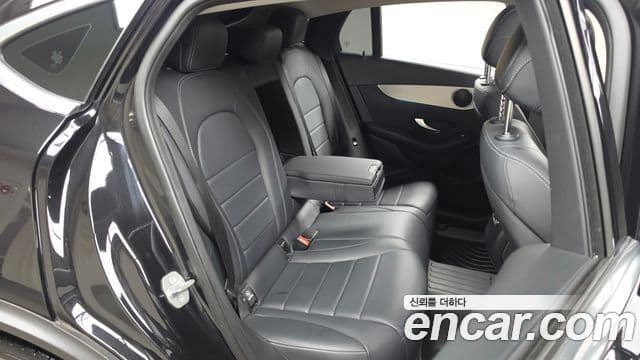 Mercedes-Benz GLC-Class 2018 — Фото 11/20