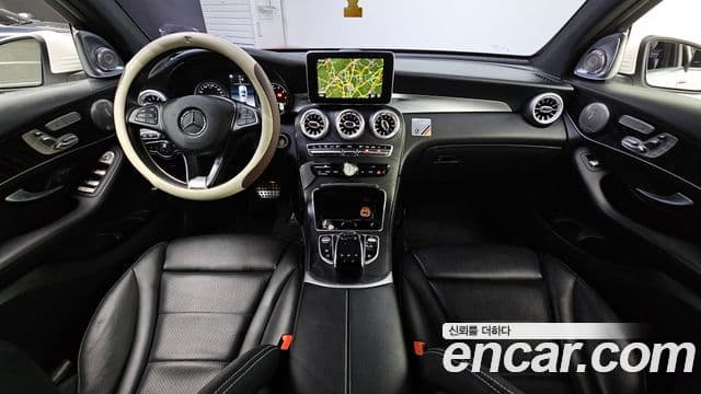 Mercedes-Benz GLC-Class 2019 — Şəkil 7/20