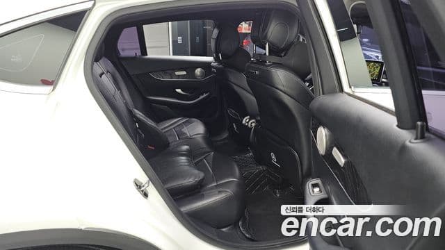 Mercedes-Benz GLC-Class 2019 — Şəkil 12/20