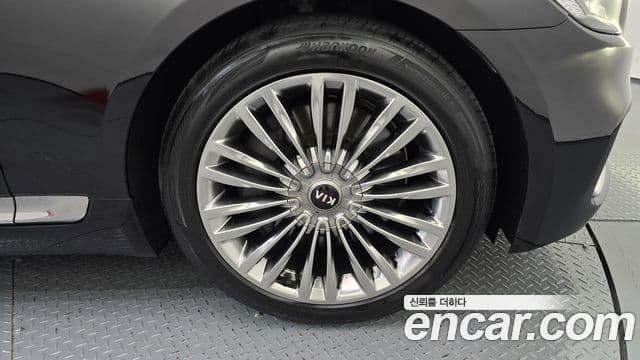 Kia The K9 2021 — Photo 23/34