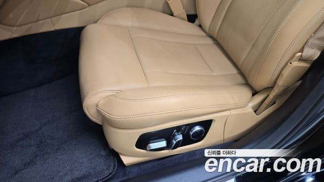 Kia The K9 2021 — Photo 32/34
