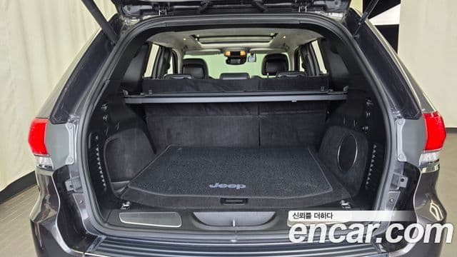 Jeep Grand Cherokee 2021 — Şəkil 19/20