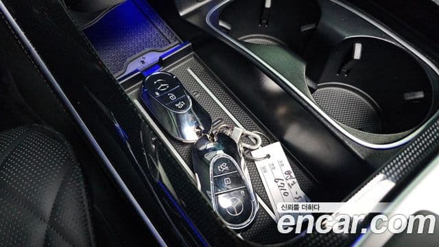 Mercedes-Benz S-Class 2025 — Photo 5/38