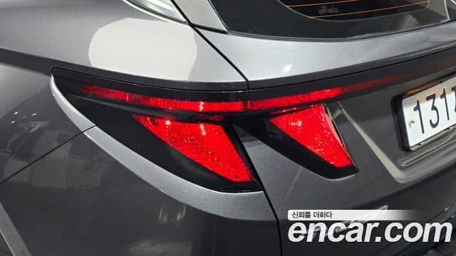 Hyundai Tucson Hybrid 2022 — ფოტო 6/31
