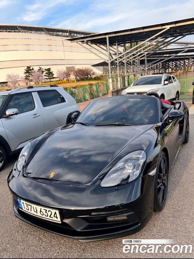 Porsche 718 Boxster 2023 — ფოტო 1/9