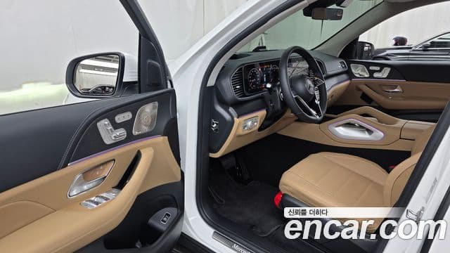 Mercedes-Benz GLE-Class 2025 — Фото 8/20