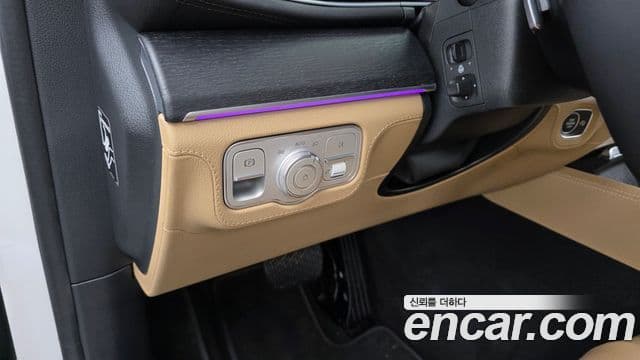 Mercedes-Benz GLE-Class 2025 — Фото 16/20