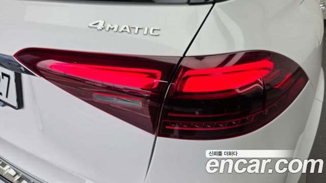 Mercedes-Benz GLE-Class 2025 — Photo 17/33