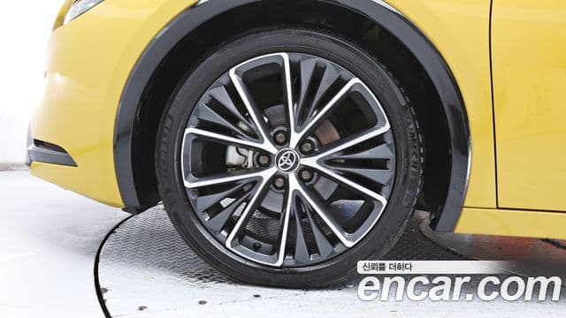 Toyota Prius 2024 — Şəkil 19/20