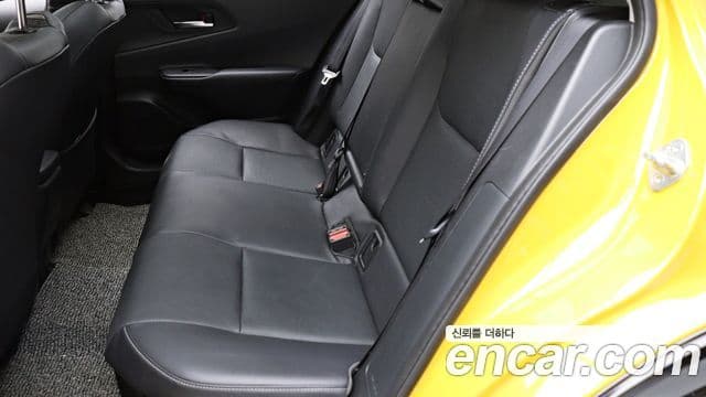 Toyota Prius 2024 — Şəkil 2/20