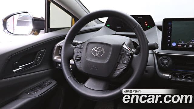 Toyota Prius 2024 — Şəkil 8/20
