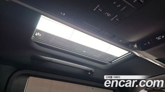 Toyota Alphard 2025 — ფოტო 20/20