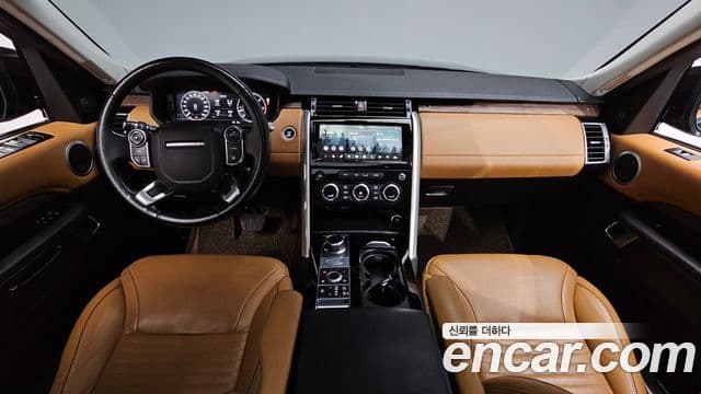 Land Rover Discovery 5 2018 — ფოტო 7/20