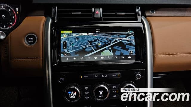 Land Rover Discovery 5 2018 — фото 14 из 20