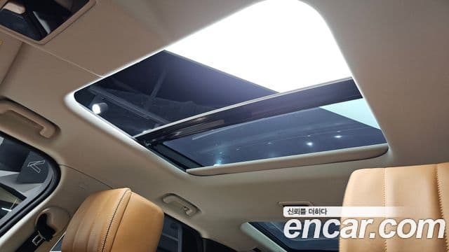 Land Rover Discovery 5 2018 — ფოტო 16/20