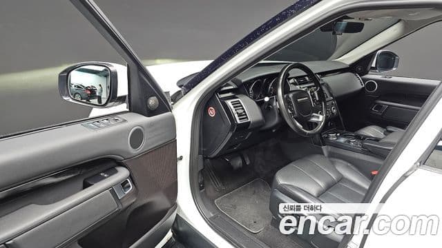 Land Rover Discovery 5 2019 — ფოტო 10/20