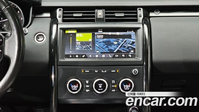 Land Rover Discovery 5 2019 — фото 14 из 20