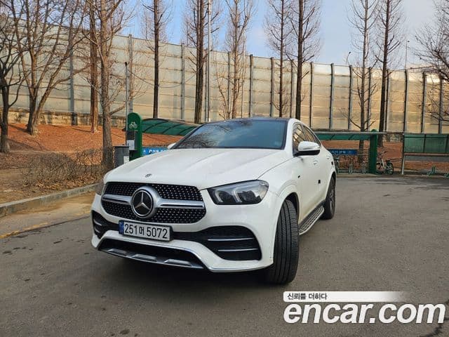 Mercedes-Benz GLE-Class 2021 — ფოტო 1/17