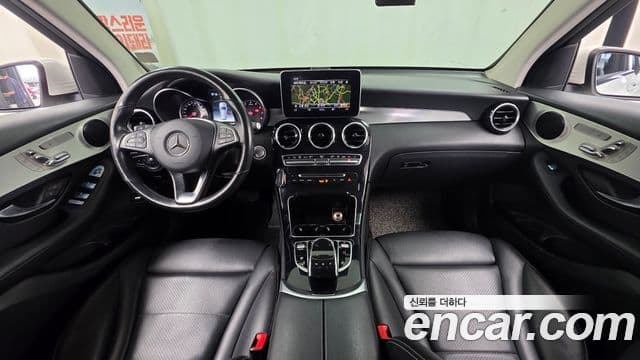 Mercedes-Benz GLC-Class 2019 — Şəkil 10/20